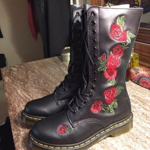 Dr. Martens Vonda I Boot With Red Floral, Size 7